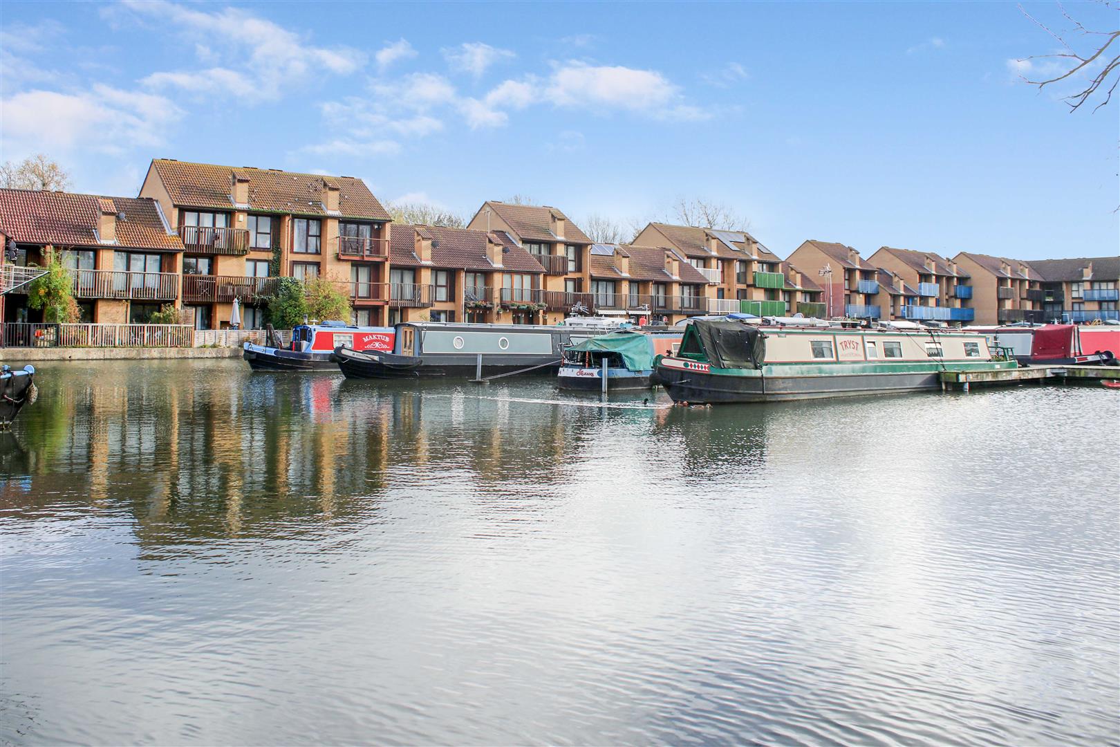 Woodley Headland, Peartree Bridge, Milton Keynes